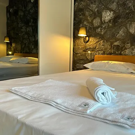 Eleopetra Halkidiki * Ágios Nikólaos