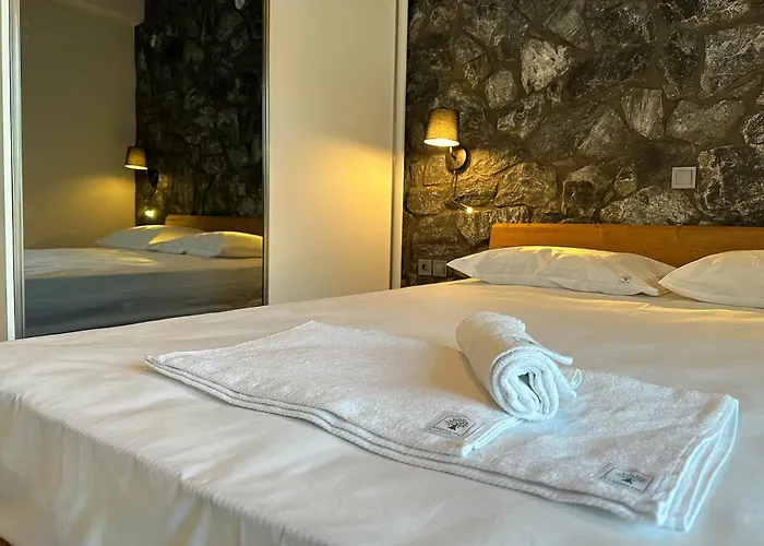 Eleopetra Halkidiki * Agios Nikolaos (Chalkidiki)